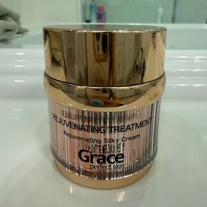 Grace Rejuvenating Treatment - Gold